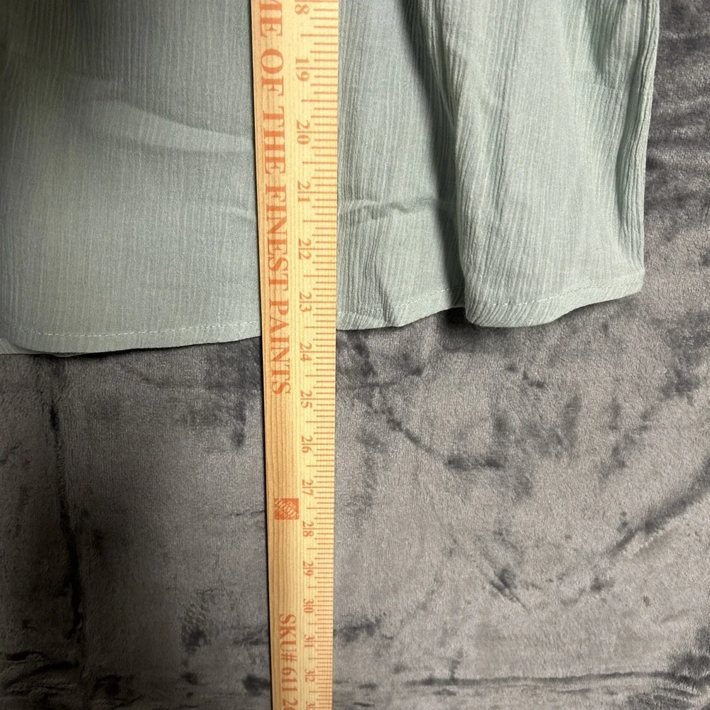 Chelsea & Theodore Women's Large Green Embroidered Crinkle Tunic Top Boxy‎ Boho